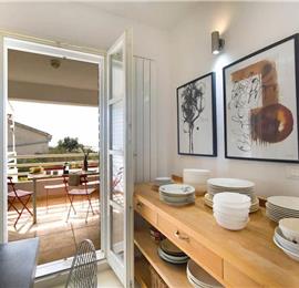 3 Bedroom Villa with Pool, Terrace and Sea Views near Vinisce, Sleeps 7